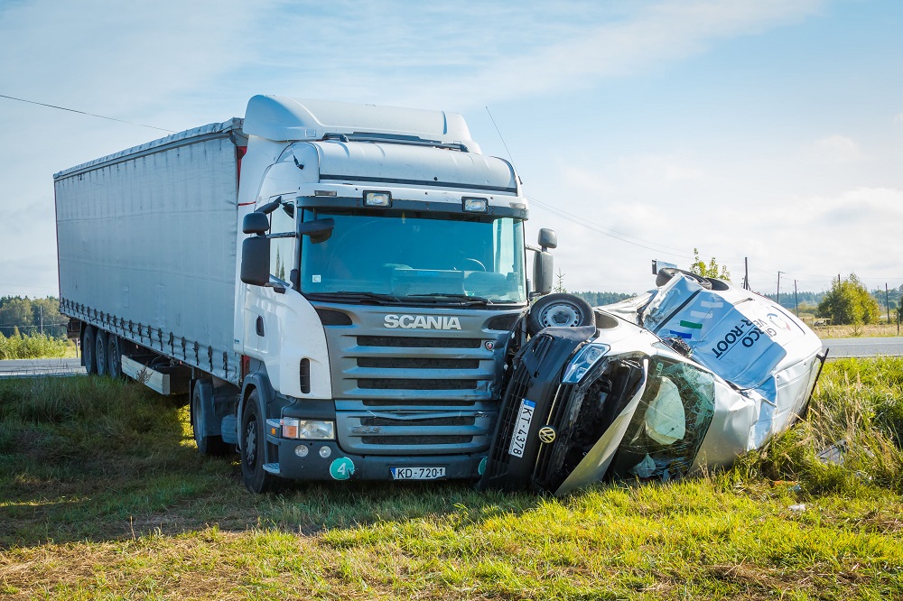 Truck Accidents and Insurance Navigating the Claims Process